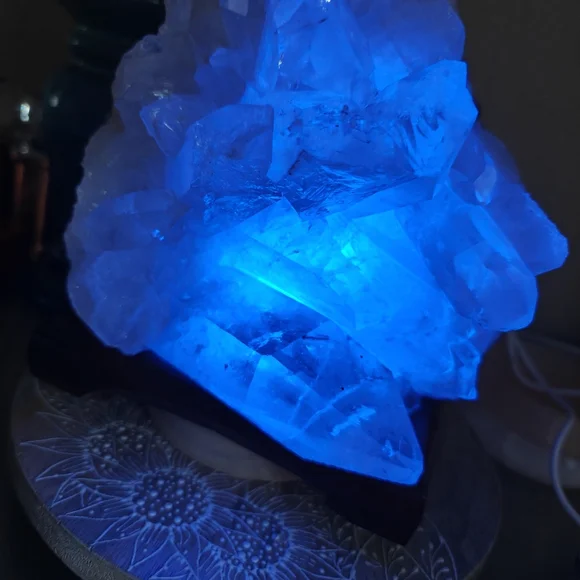 Clear Quartz. 9.7lb. - Picture 5 of 8